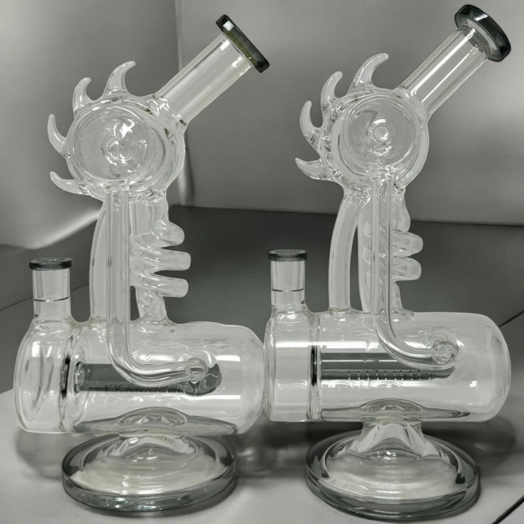 Fancy Glass Character Recycle Bong: Artful Design with Superior Functionality